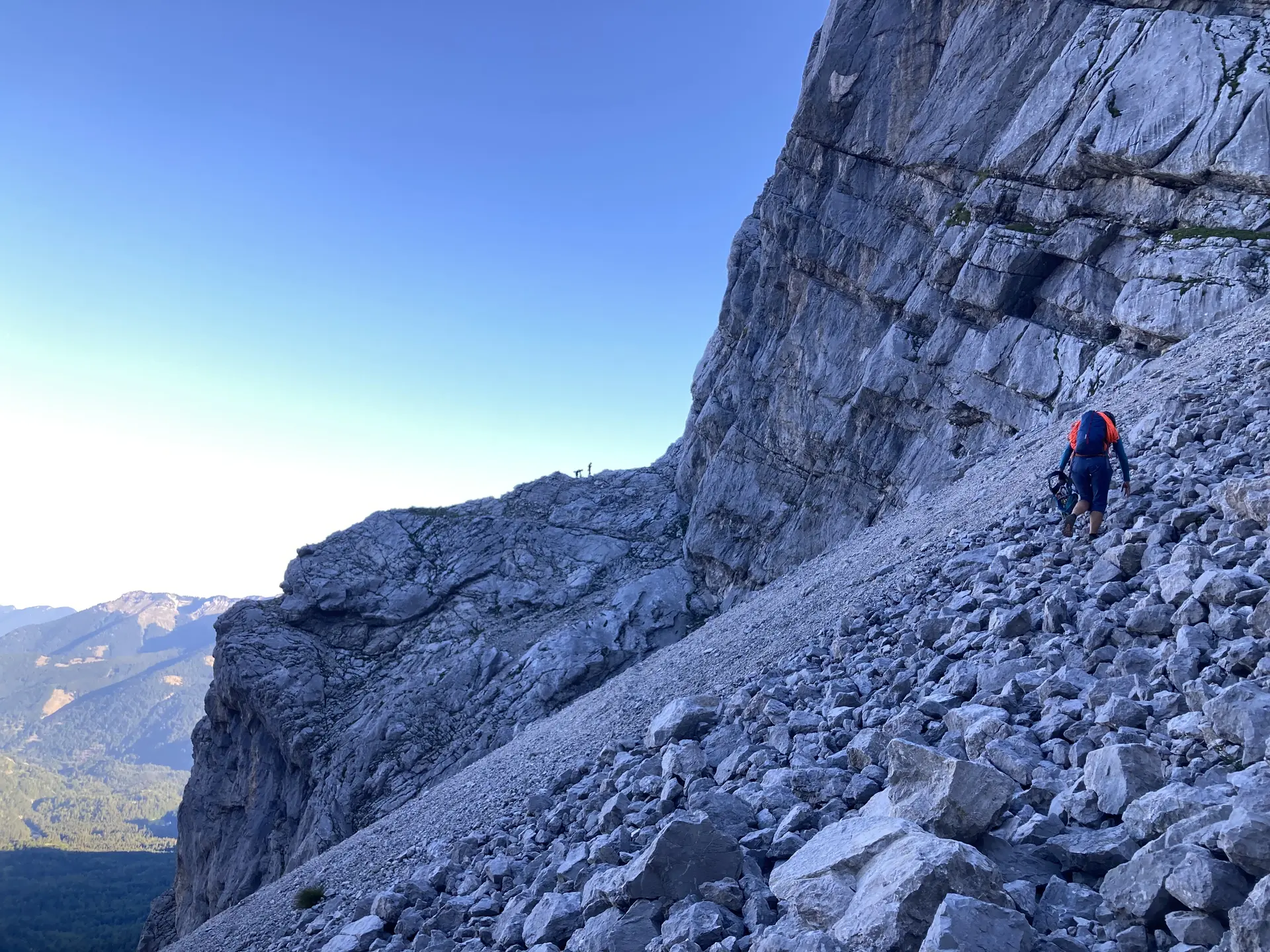 Batohy zahodit do posledního křovíčka a vzhůru na startovní rampu